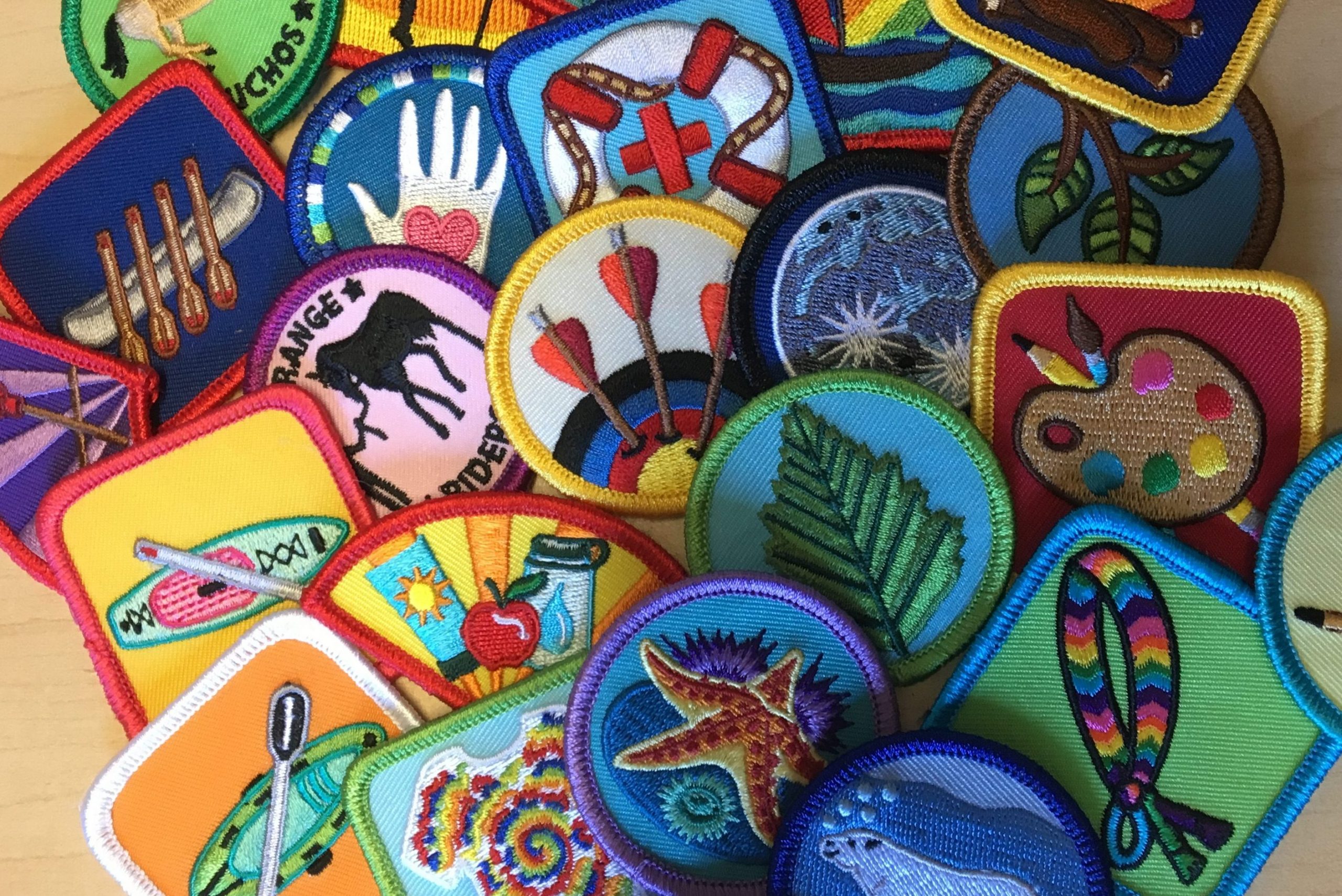 Multi-color embroidered patches